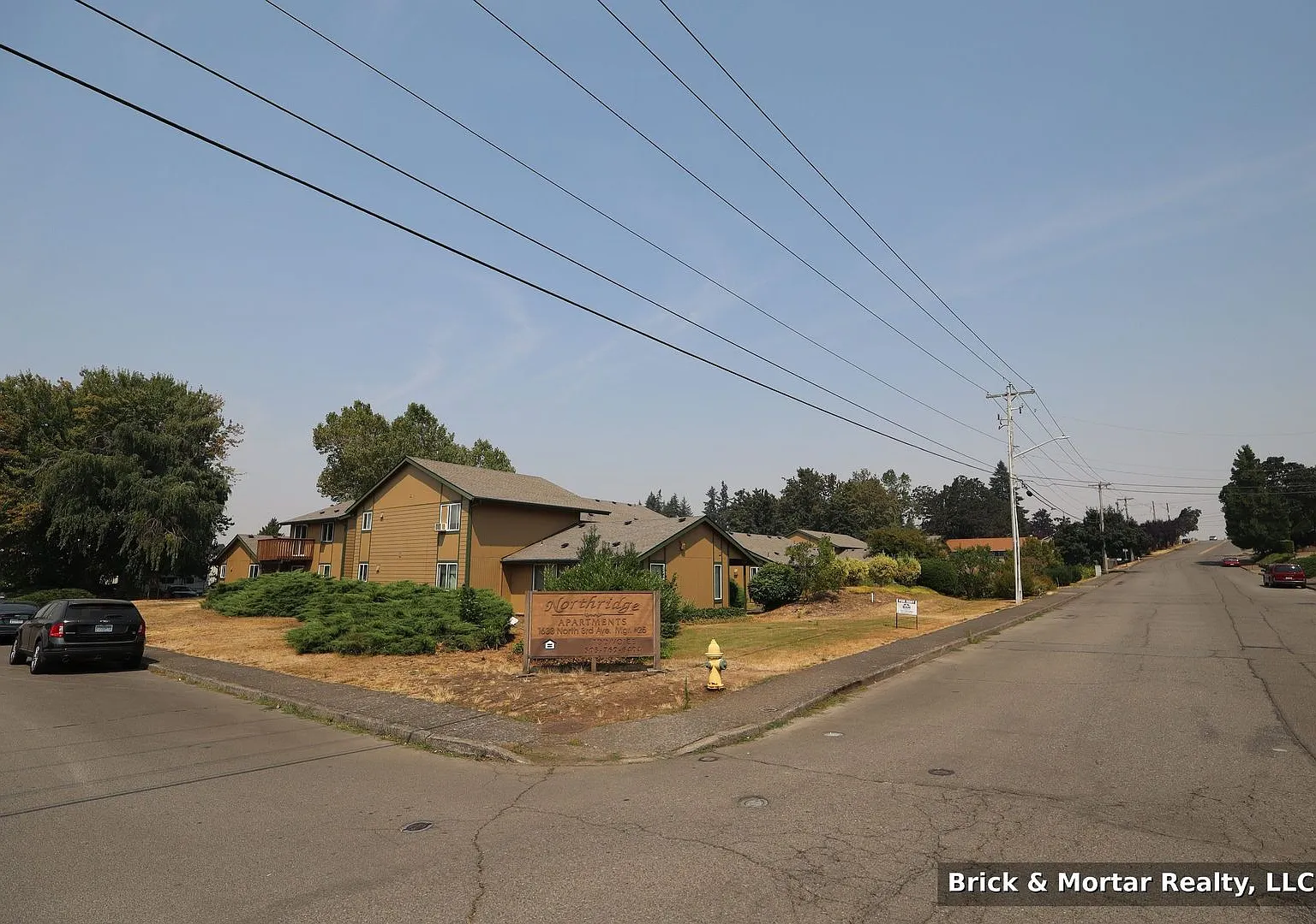 00850 - The Northridge Apartments — Photo 2