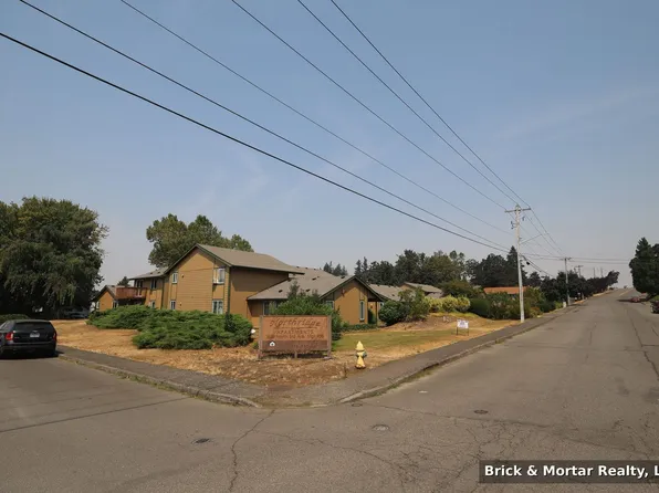 1633 N 3rd Ave #1637, Stayton, OR 97383