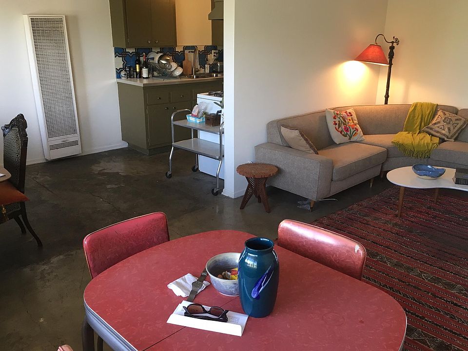 living/dining/kitchen