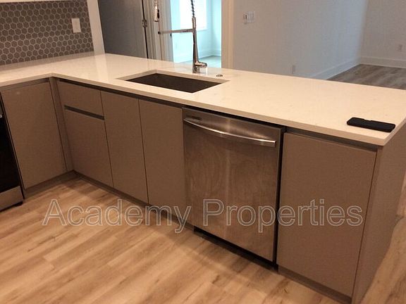 4th image of 1155 Custer Ave SE #101