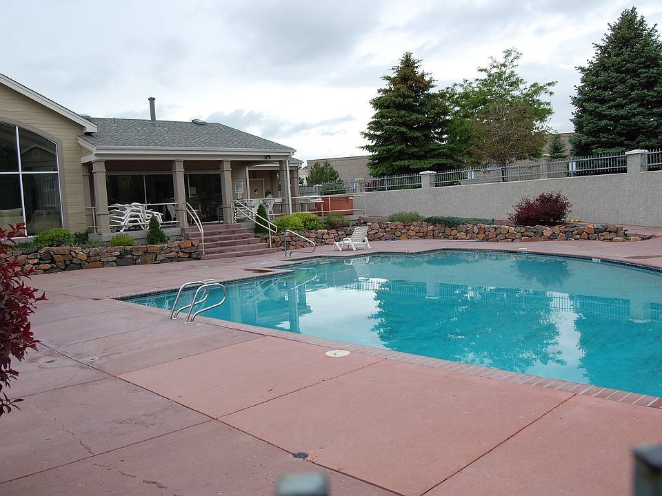 clubhouse/pool next door