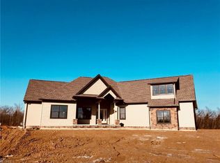 7218 Hunters Glen Ln, Seville, OH 44273