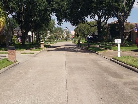 5th image of 4023 Woodhollow Ln