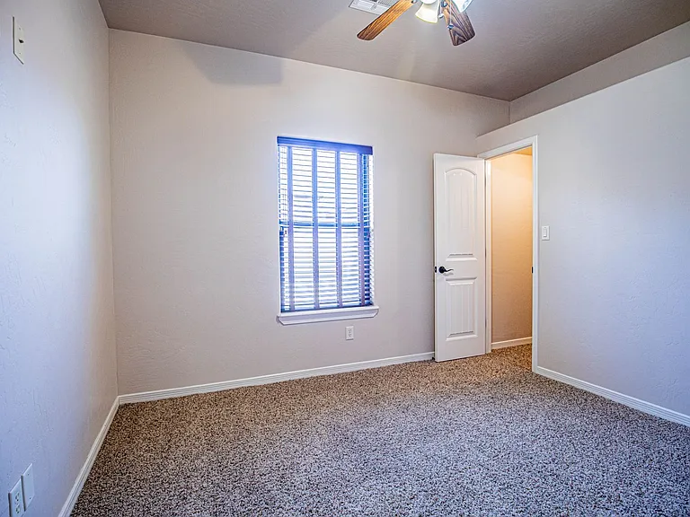 1124 Pajarito Dr — Photo 46