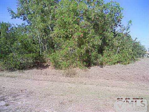 2nd image of 1942 SE Dranson Cir