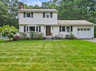25 Parmenter Rd, Hudson, MA 01749