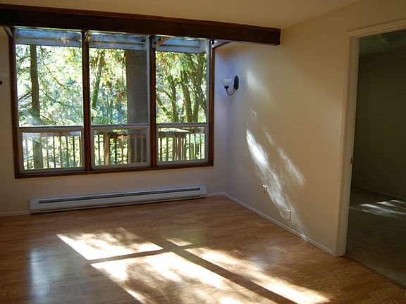 2nd image of 21322 119th St NE