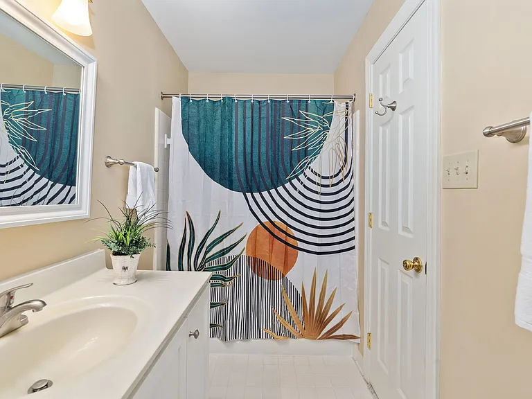 12015 Bexley Ct — Photo 35
