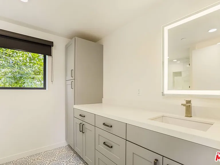 538 Vernon Ave — Photo 28