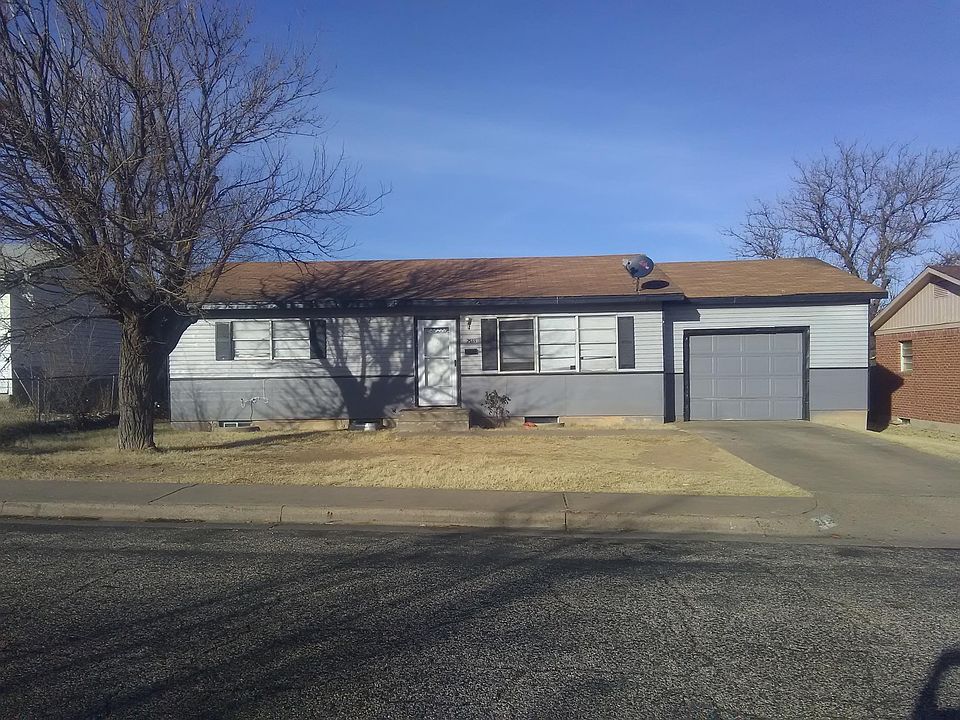 4/5 bedrooms 2500sq.ft.newly renovated 