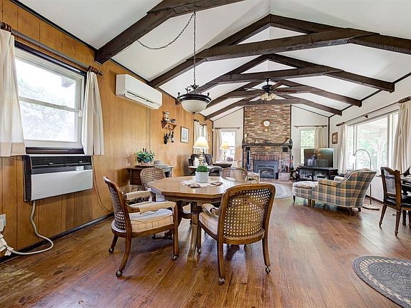 3rd image of 551 Venado Valley Rd