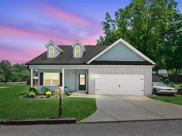 47 Hoke St, Maysville, GA 30558