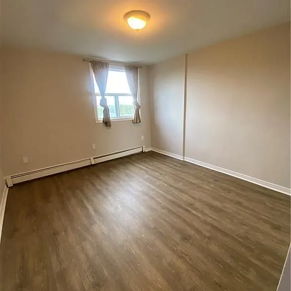 931 Wonderland Rd S #709 — Photo 15