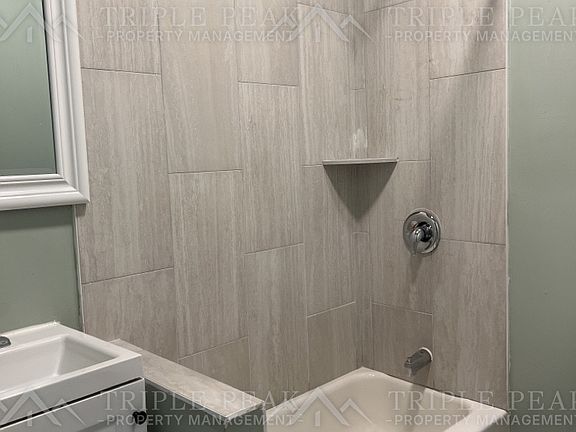 5th image of 122 Main St APT A