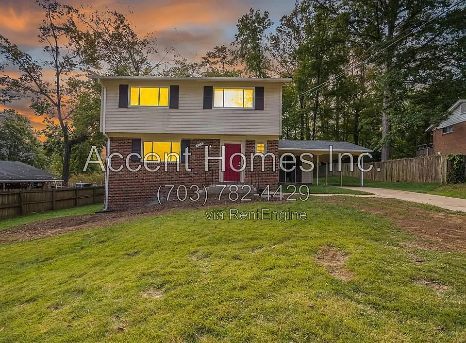 8613 Kenilworth Dr