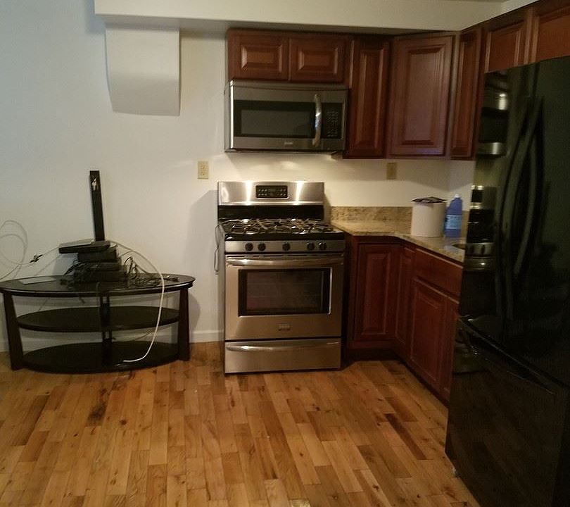 1st image of 11 Dana Ave