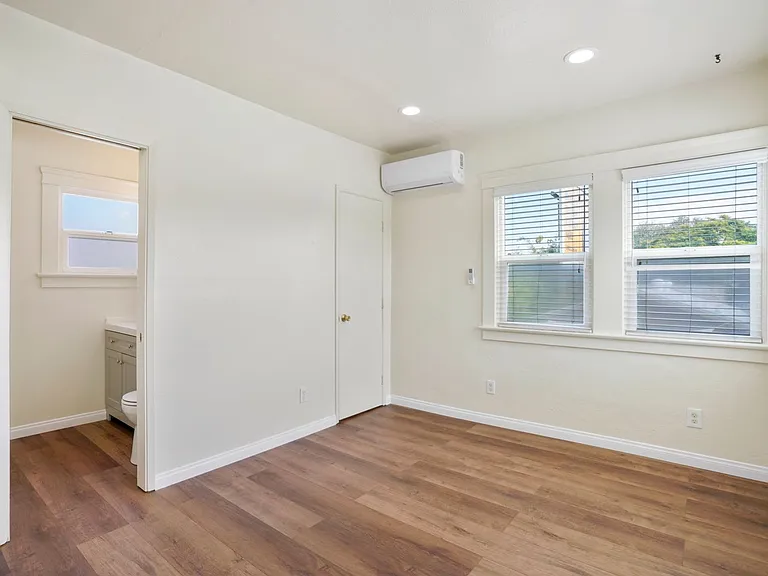 Cedar 4-Plex — Photo 12