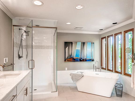 5-piece master bath