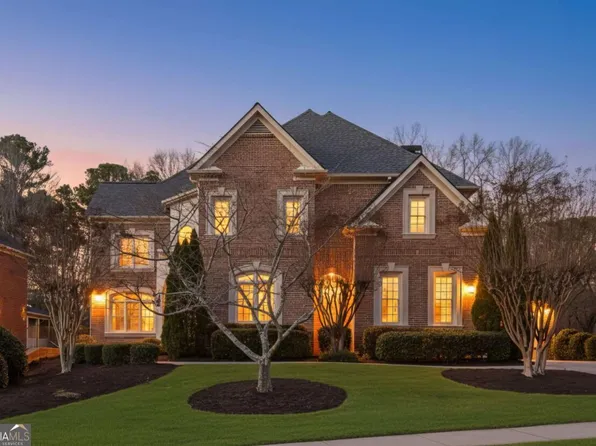 715 Crown Cv, Milton, GA 30004