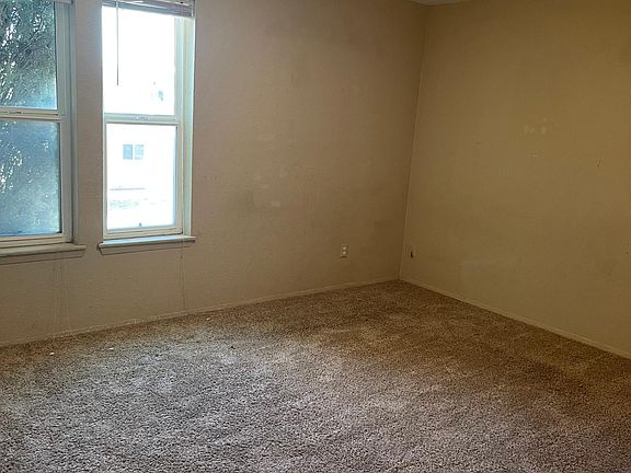 3rd image of 10605 Springwood Dr #D
