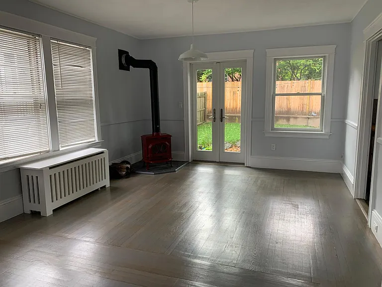 34 Blodgett Ave — Photo 12