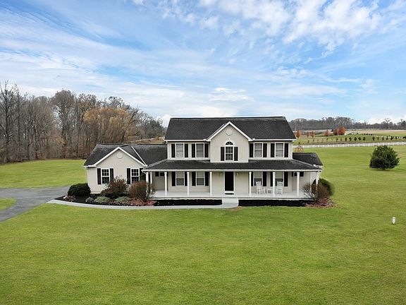 2nd image of 12025 Beech Tree Dr S