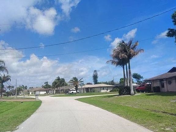 4th image of 2486 SE Wishbone Rd