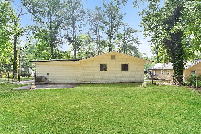 2362 Macon Dr SW — Photo 14