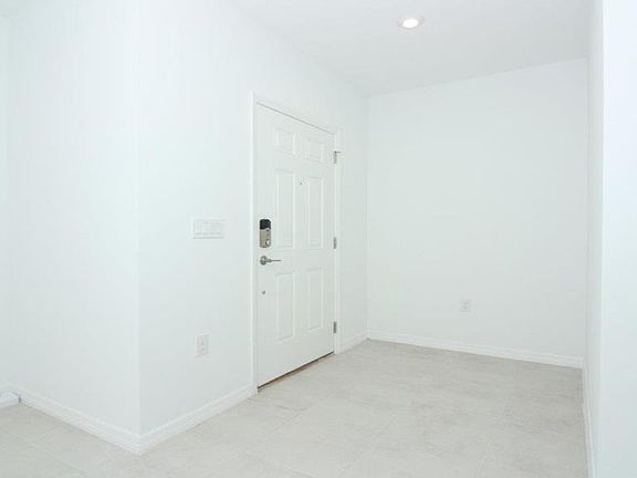 4th image of 4266 Southern Vista Loop