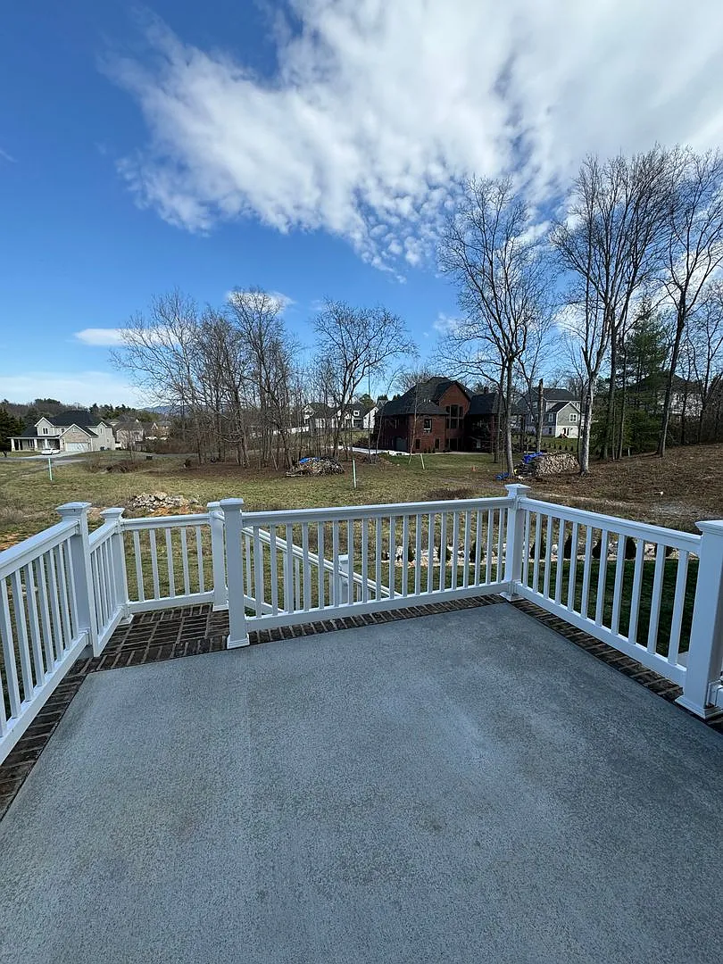 Like New Duplex for Rent — Photo 4