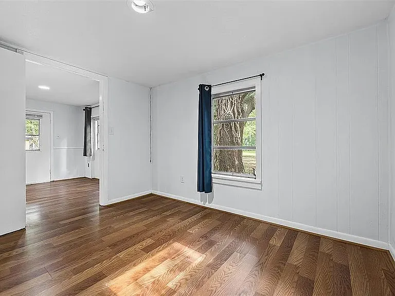 1117 NW 44th Ave #1 — Photo 5