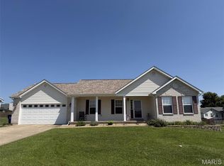 57 Dean Wells Ct, Warrenton, MO 63383