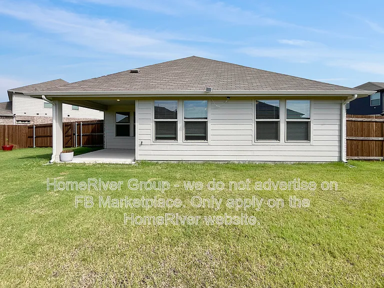 2385 Aspen Hill Dr — Photo 17