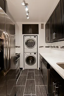 Rented by Kian Realty | media 33