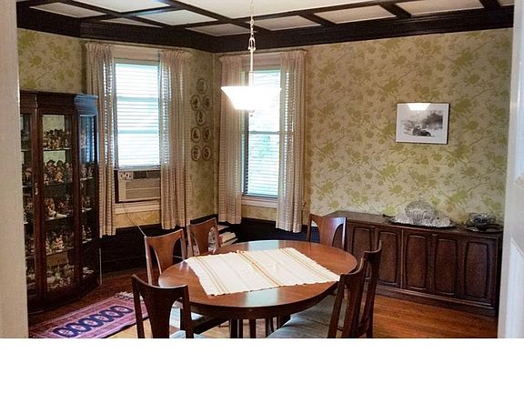 5th image of 54 Saint Andrews Pl