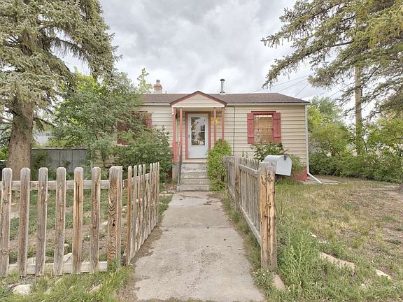 2nd image of 609 Russell St