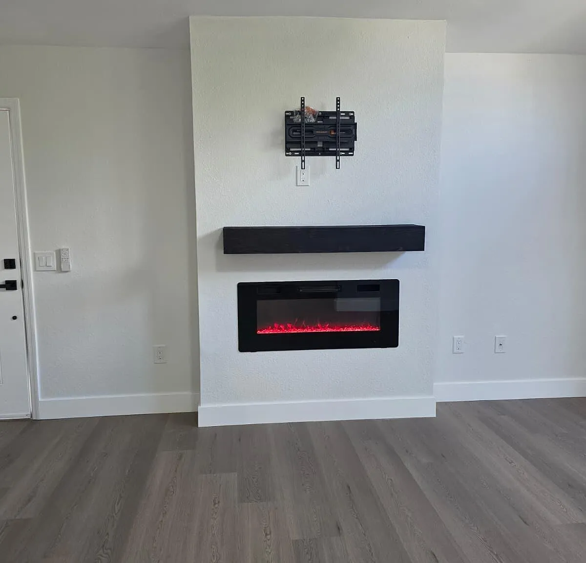 3 bed, 2.0 bath, 1138 sqft, $1,950 — Photo 2