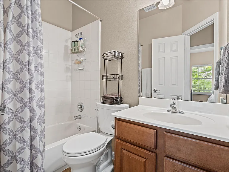 411 W Saint Elmo Rd #24 — Photo 25
