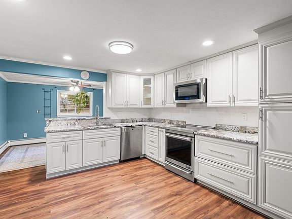 5th image of 43 Randolph Ave