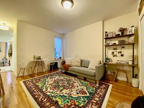 448 West 55th Street image 1 of 8