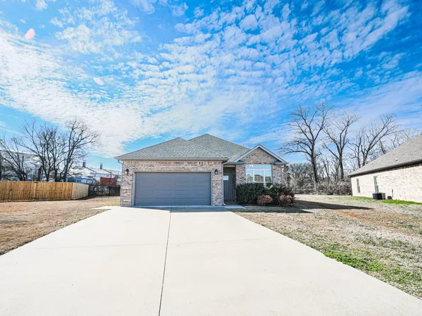 152 Harmony Dr, Tuscumbia, AL 35674