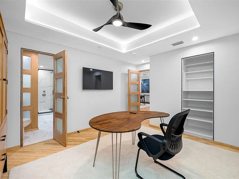 1 Beach Dr SE #2211 — Photo 47