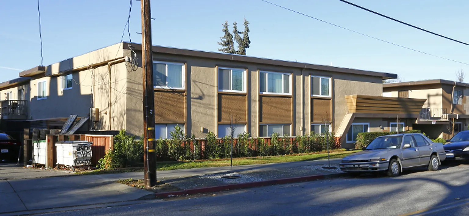 350 - 2905 Old Almaden Rd — Photo 1
