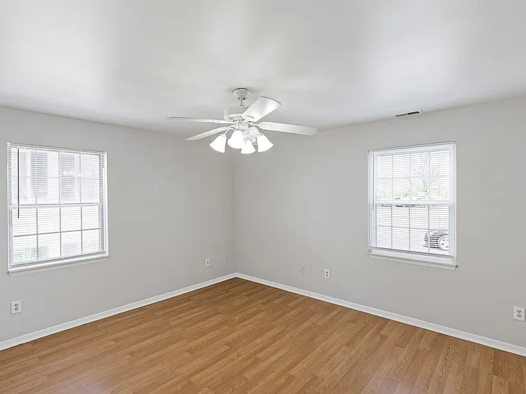 620 & 630 Rickett Rd — Photo 10