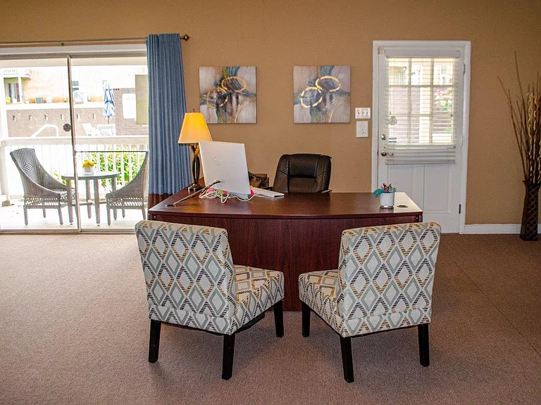 Vista Villa Apartment Homes — Photo 10
