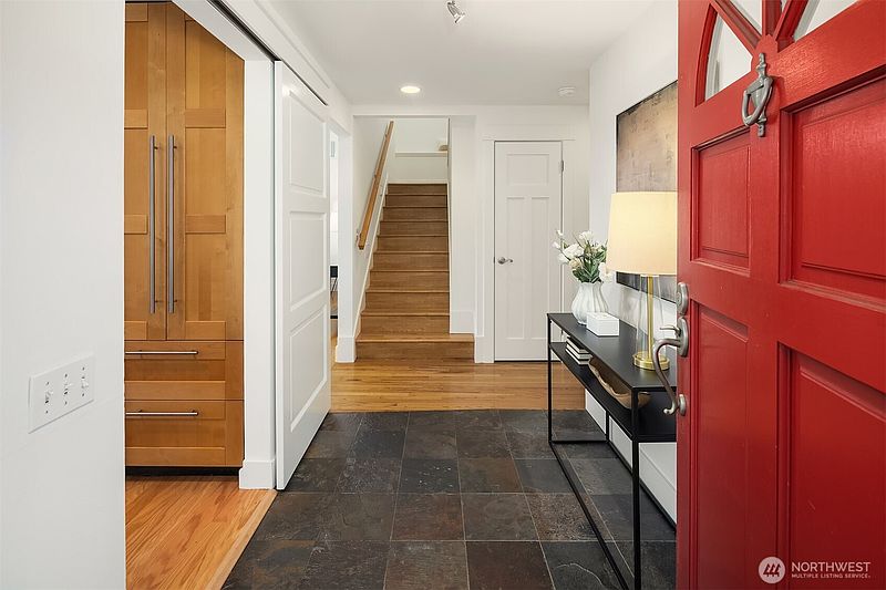 4th image of 11059 SE 31st Street