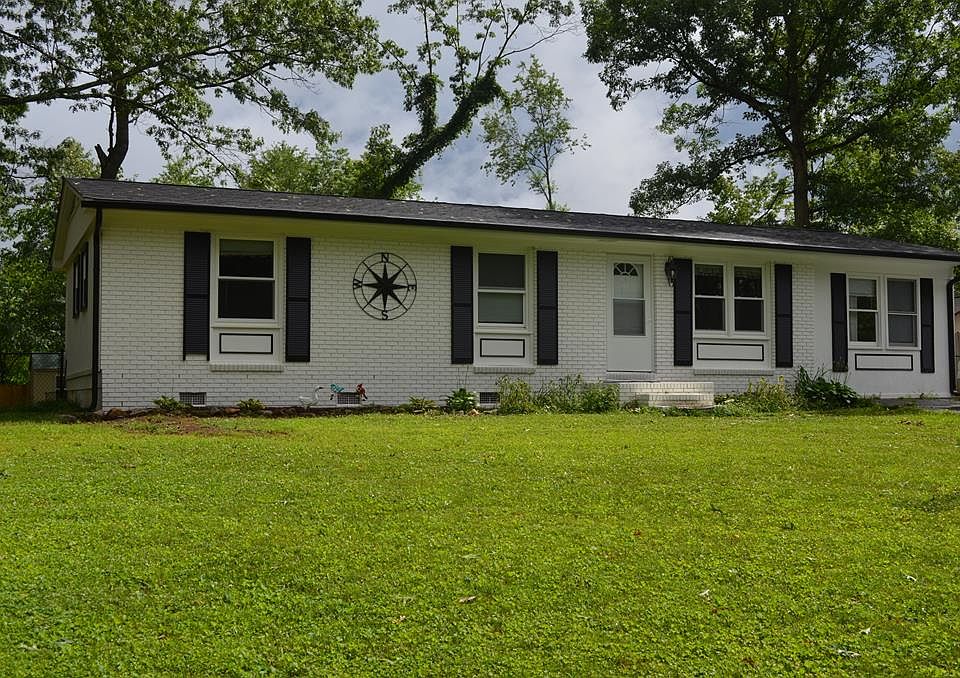 1st image of 310 Cricket Ivy Ln