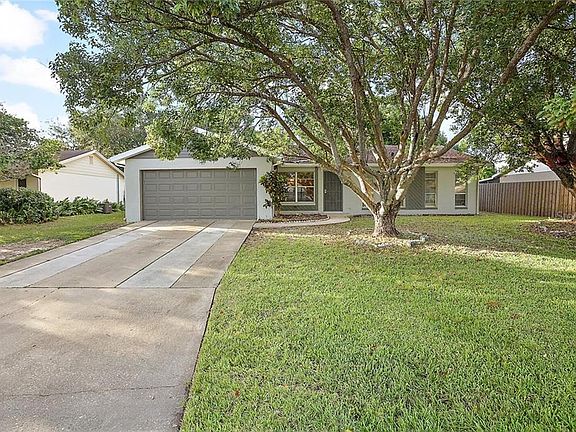 2nd image of 229 E Cedarwood Cir