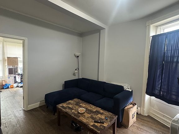 3rd image of 72 Grand St Floor 2