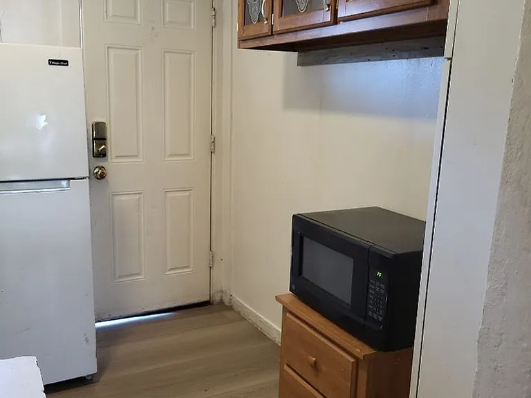 462 Evans Ave #115 — Photo 6